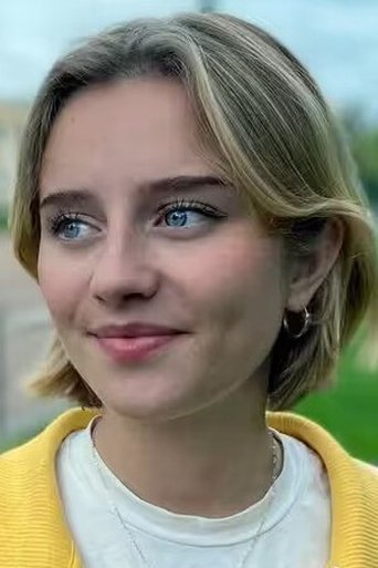 Portrait of Chloé-Fleur Kolstad