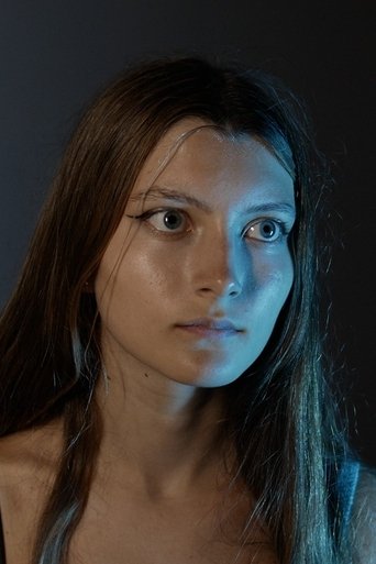 Portrait of Alissa Nava