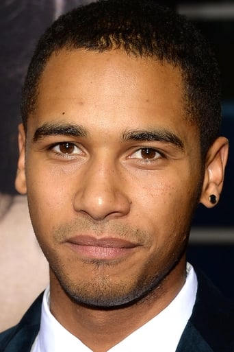 Portrait of Elliot Knight