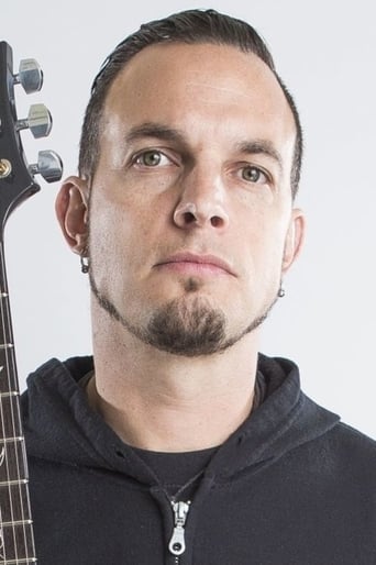 Portrait of Mark Tremonti