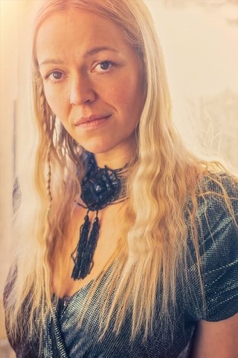 Portrait of Amber Dandelion