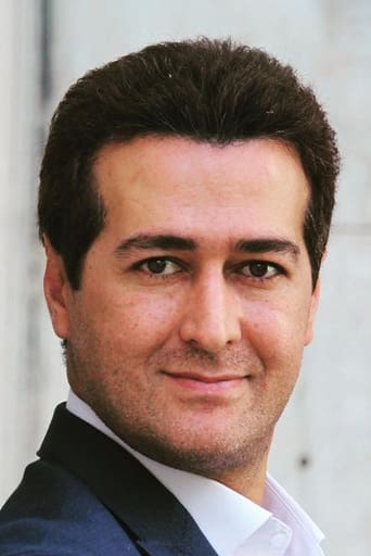 Portrait of Behnam Sharafi