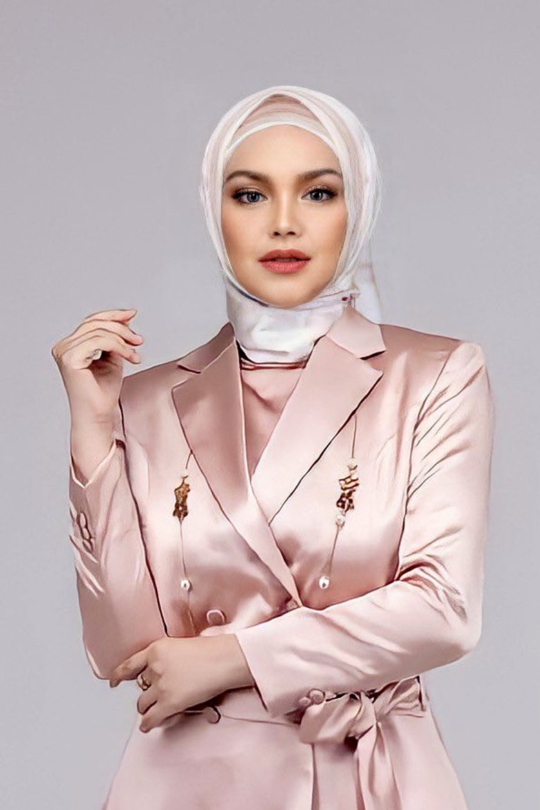 Portrait of Dato' Sri Siti Nurhaliza
