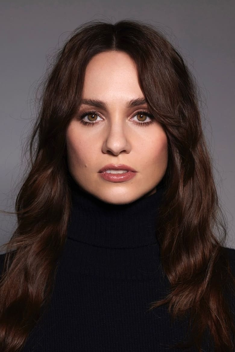 Portrait of Tuppence Middleton