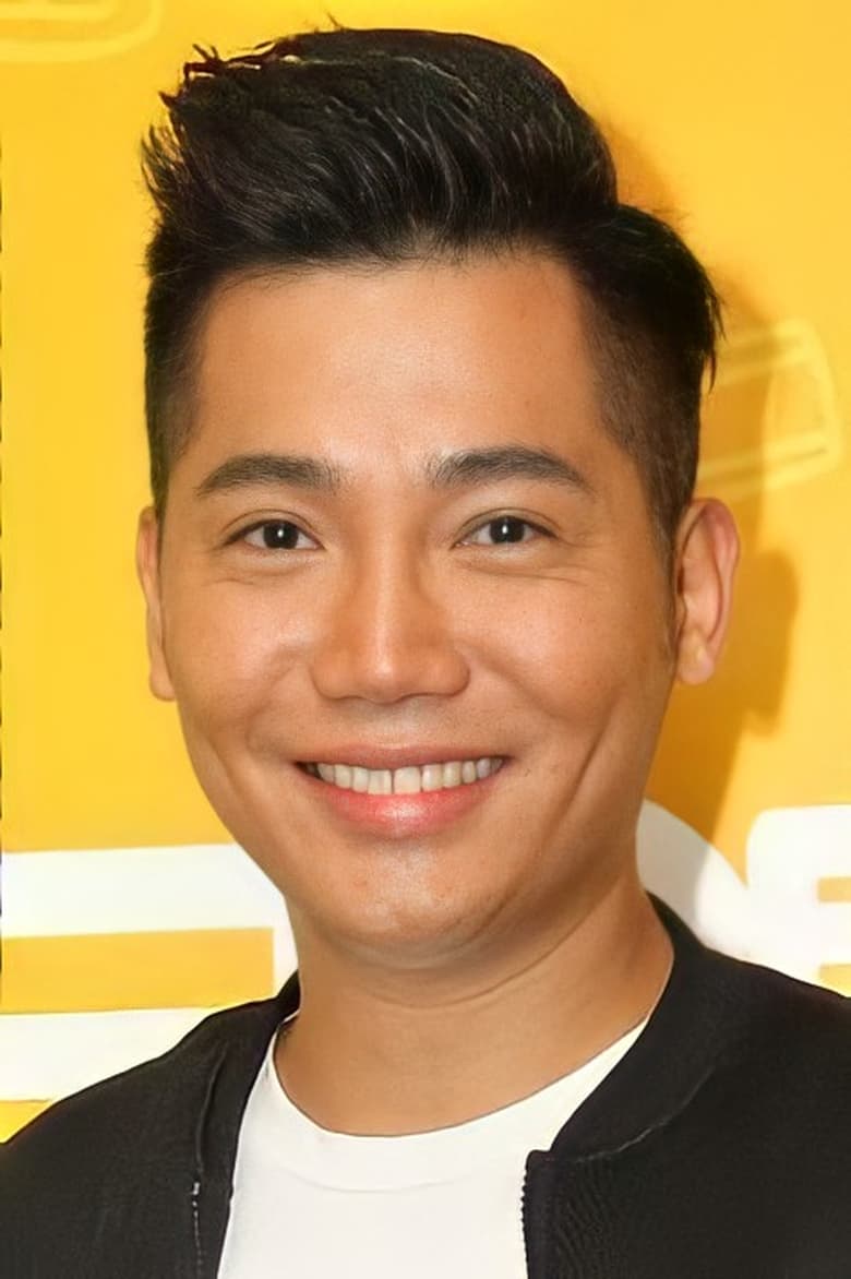 Portrait of Derek Wong