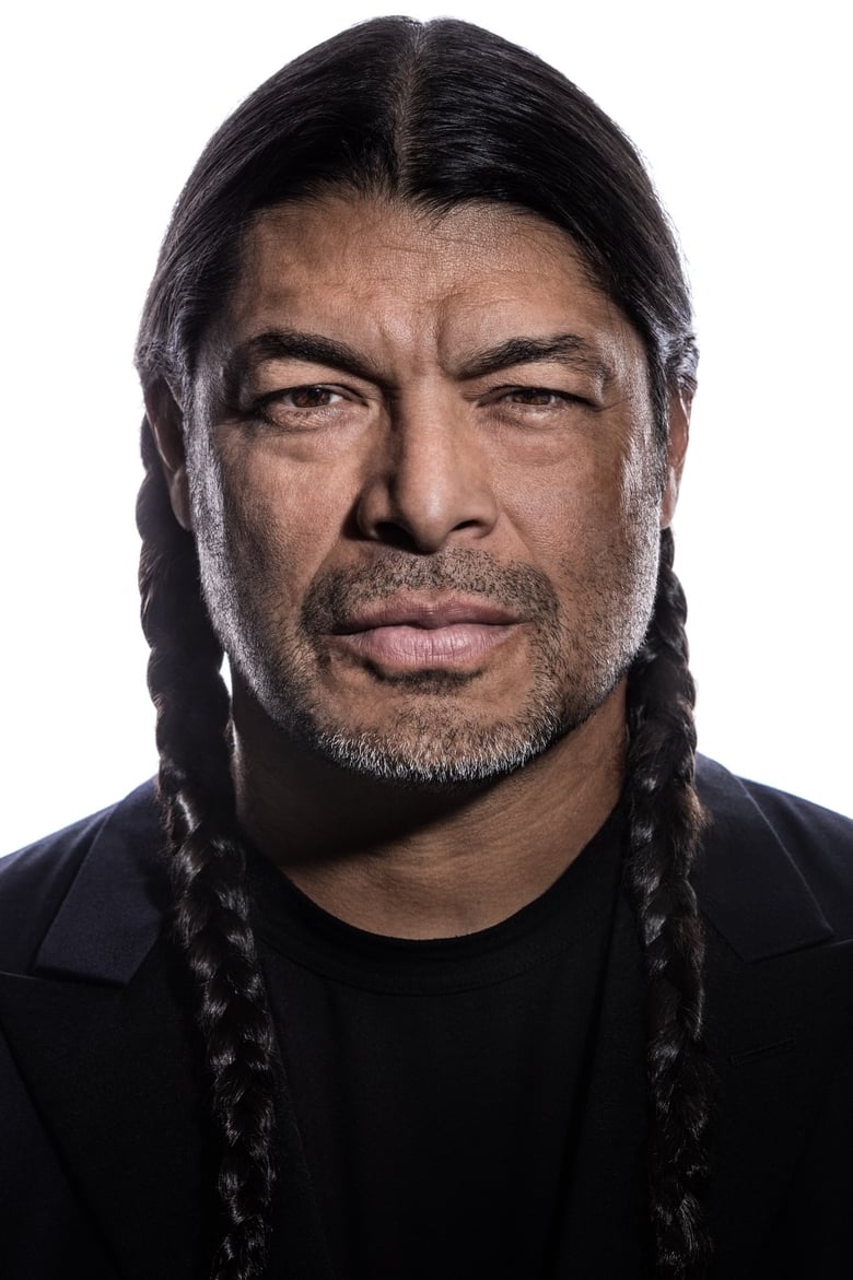 Portrait of Robert Trujillo