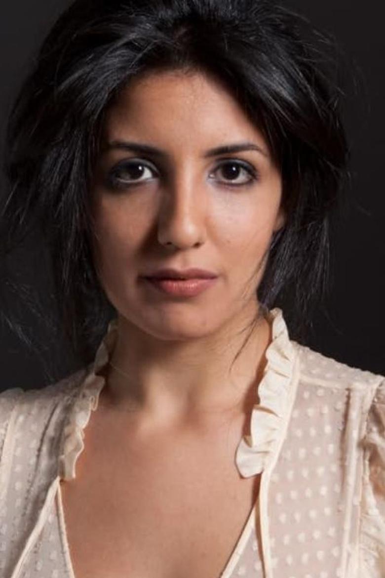 Portrait of Zahra Alzubaidi