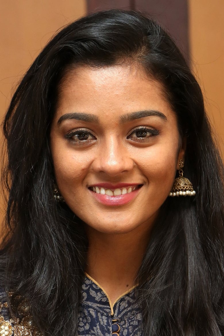 Portrait of Gayathrie Shankar