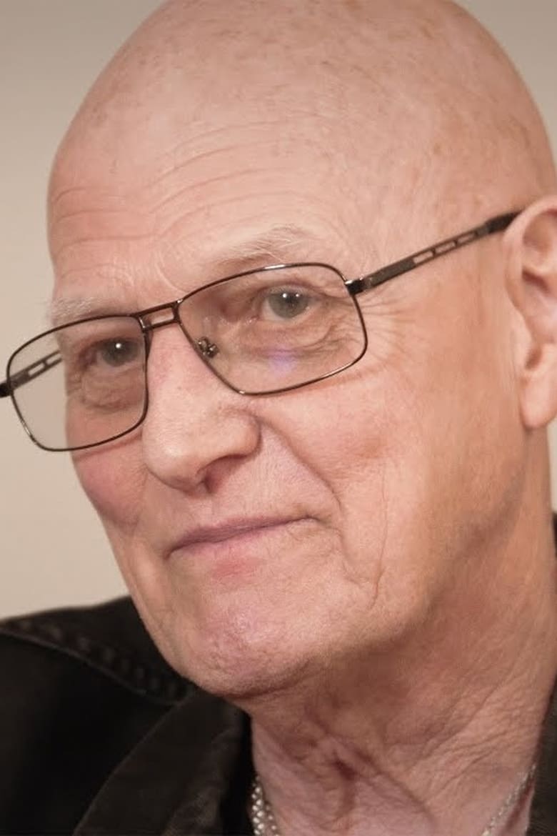 Portrait of Chris Slade