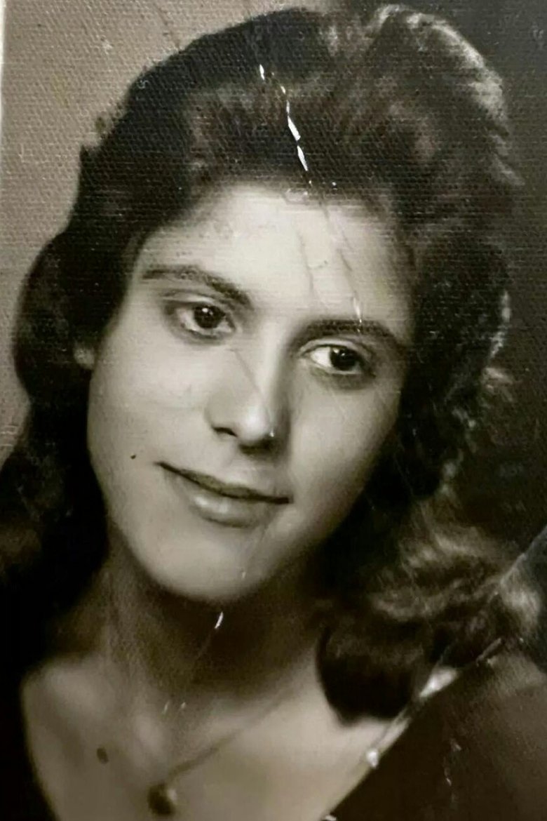Portrait of Simin Sarkoob