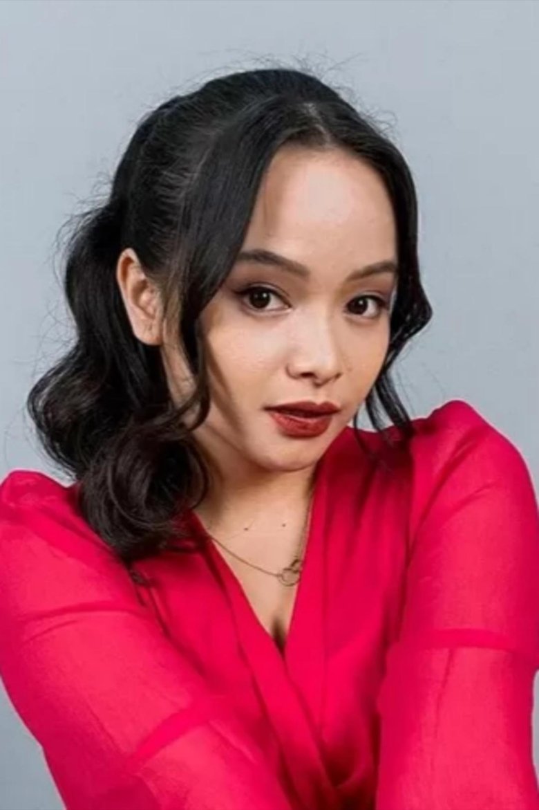 Portrait of Aulia Deas