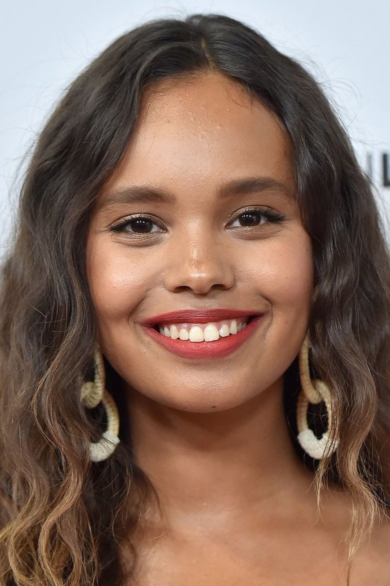Portrait of Alisha Boe