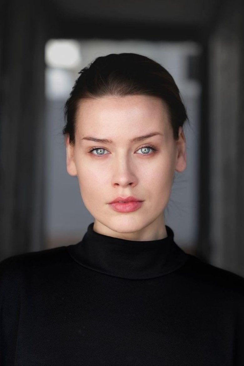Portrait of Leanne Joyce