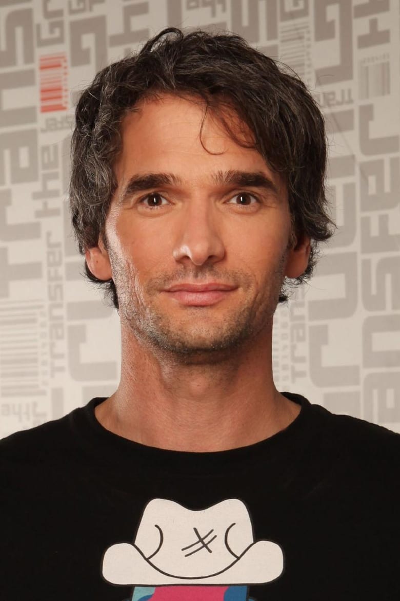 Portrait of Todd Sampson