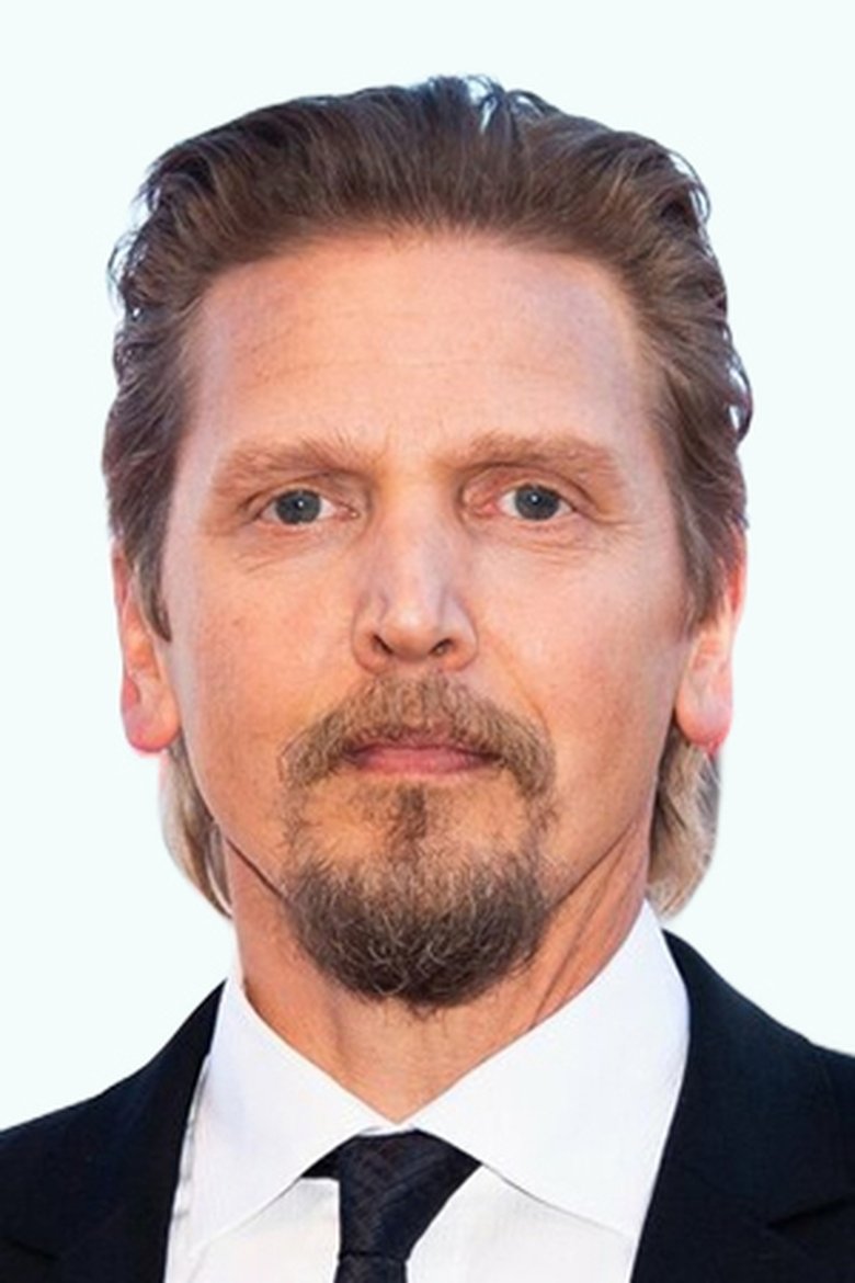 Portrait of Barry Pepper