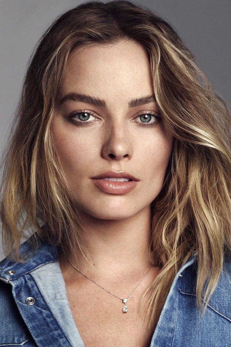 Portrait of Margot Robbie