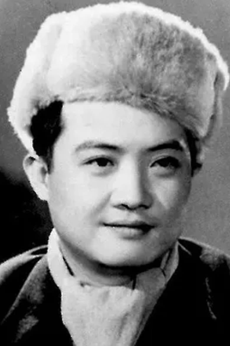 Portrait of Weimin Ren