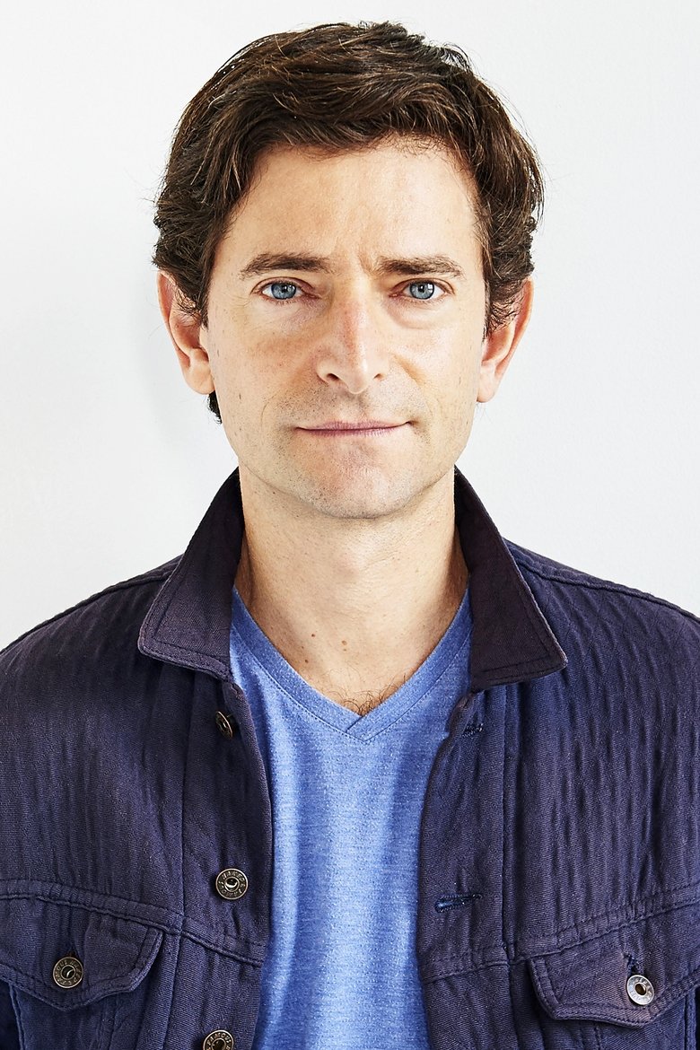Portrait of Jordan Pettle