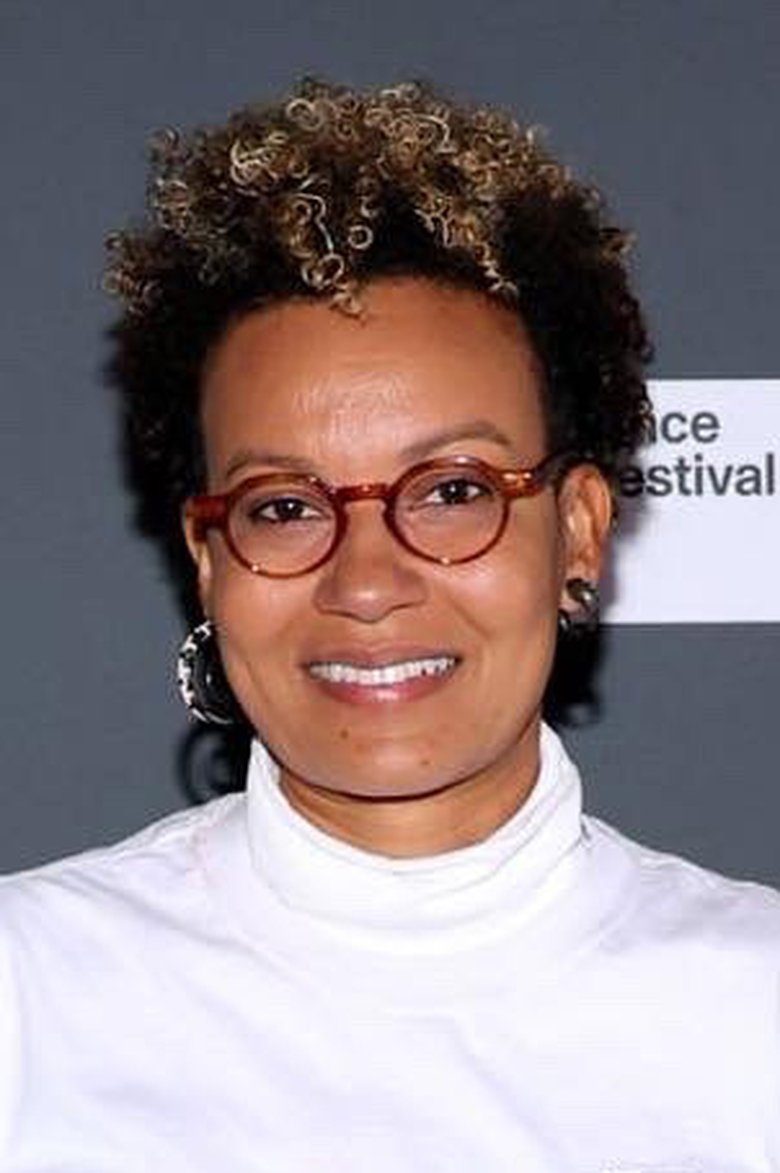Portrait of Lílis Soares