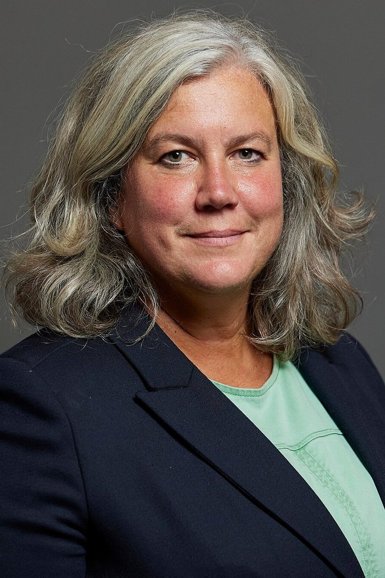 Portrait of Heidi Alexander