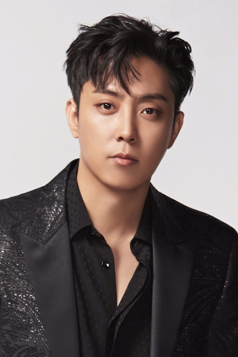 Portrait of Eun Ji-won