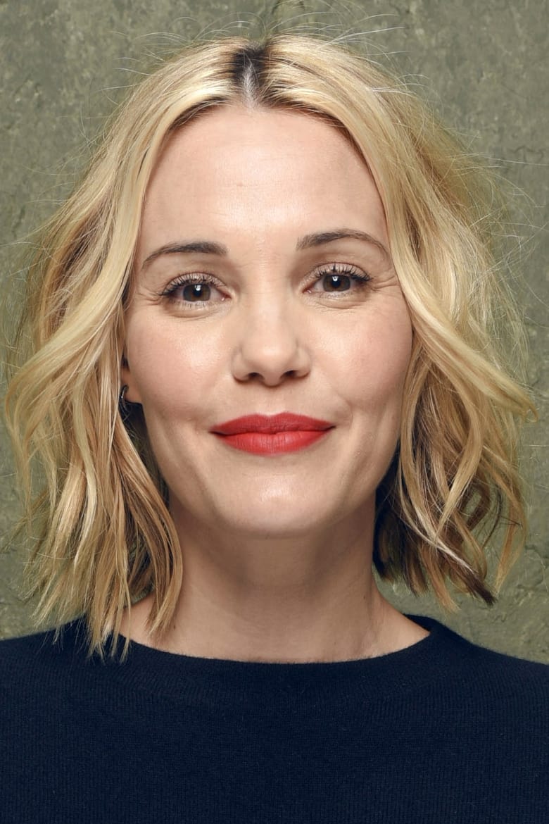 Portrait of Leslie Bibb