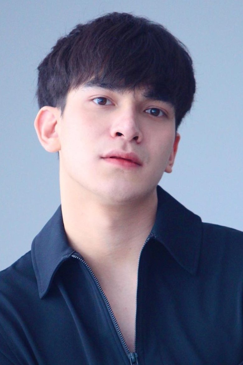 Portrait of Charoenchai Khantichaikhajohn