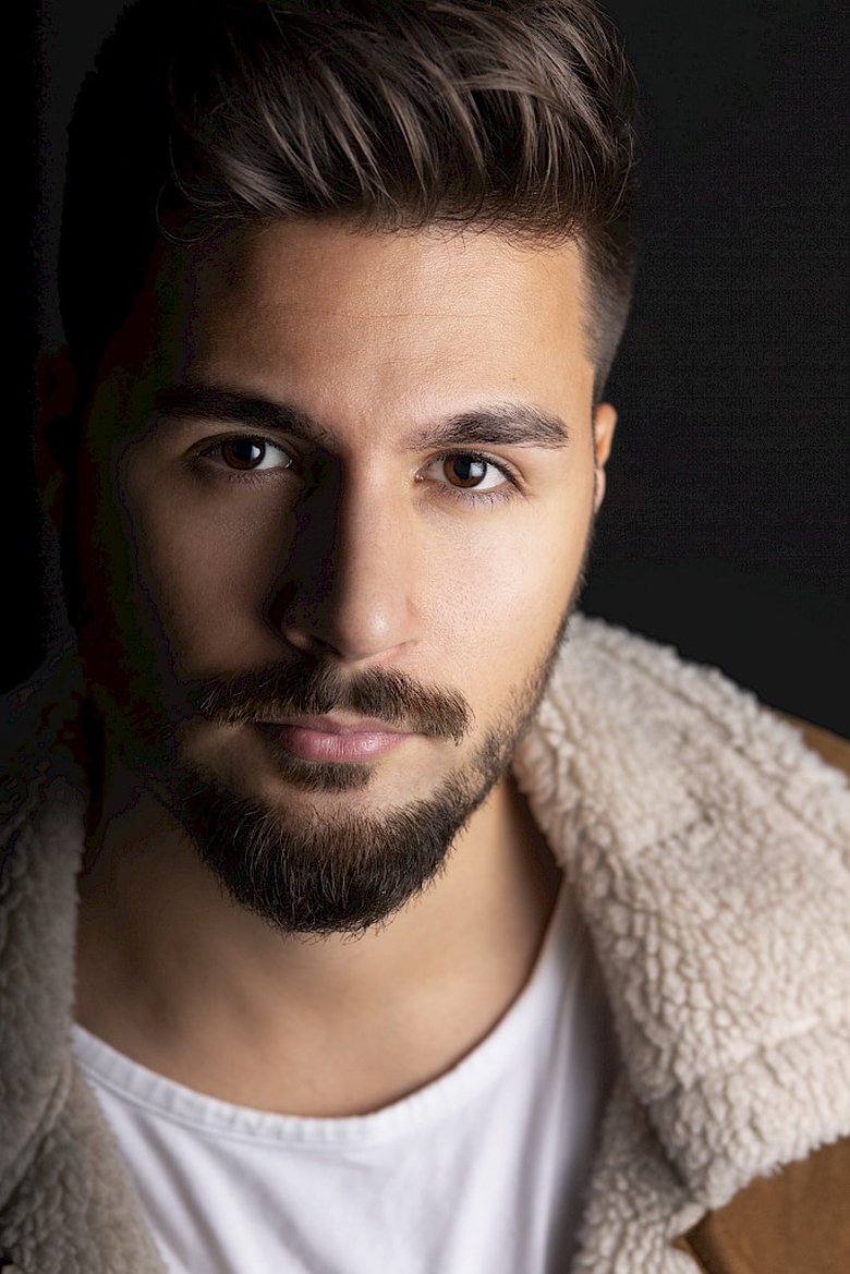 Portrait of Robin Kawa