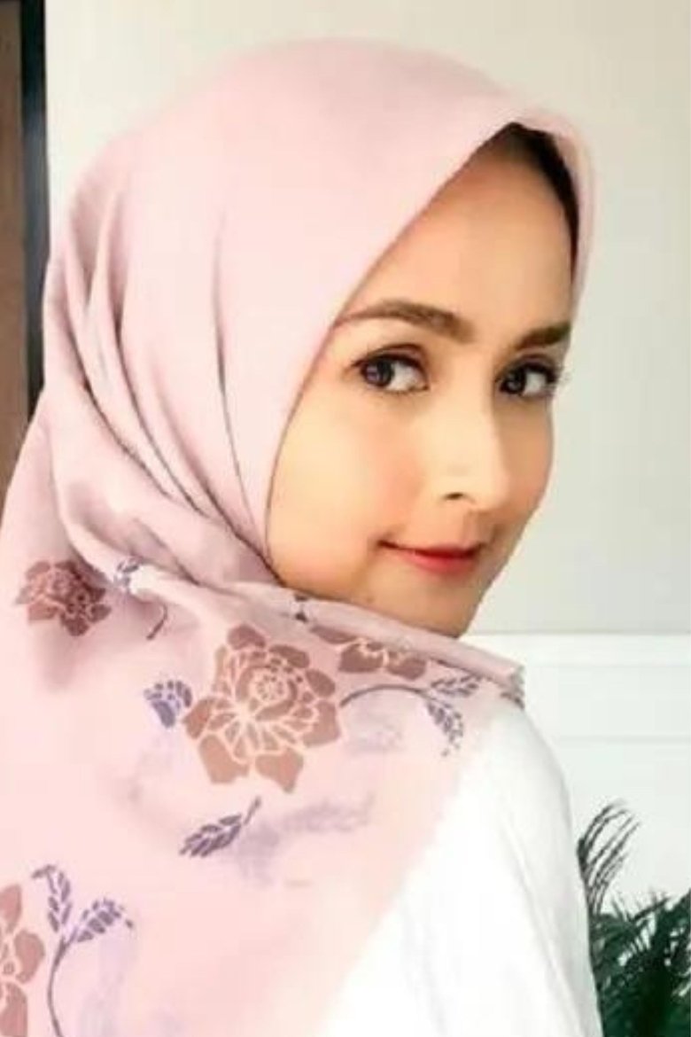 Portrait of Lia Ananta