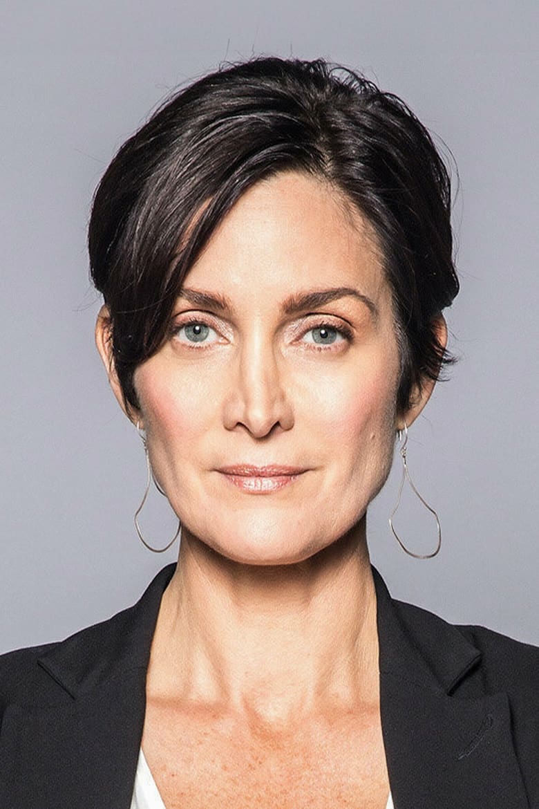 Portrait of Carrie-Anne Moss