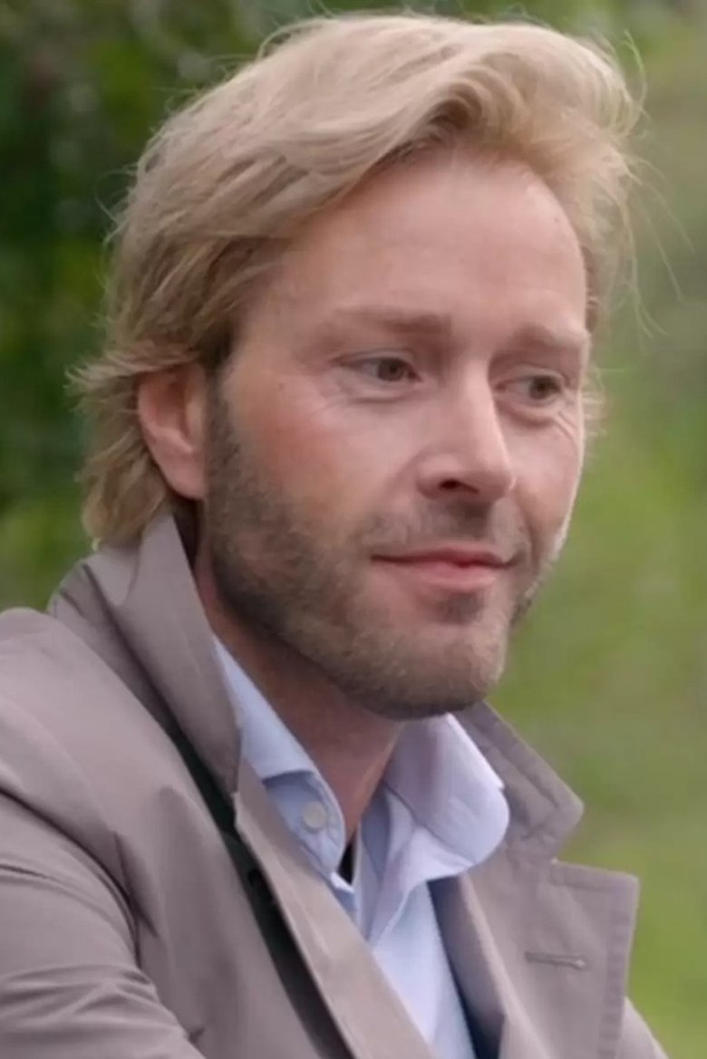 Portrait of Dennis Leeuwenhaag