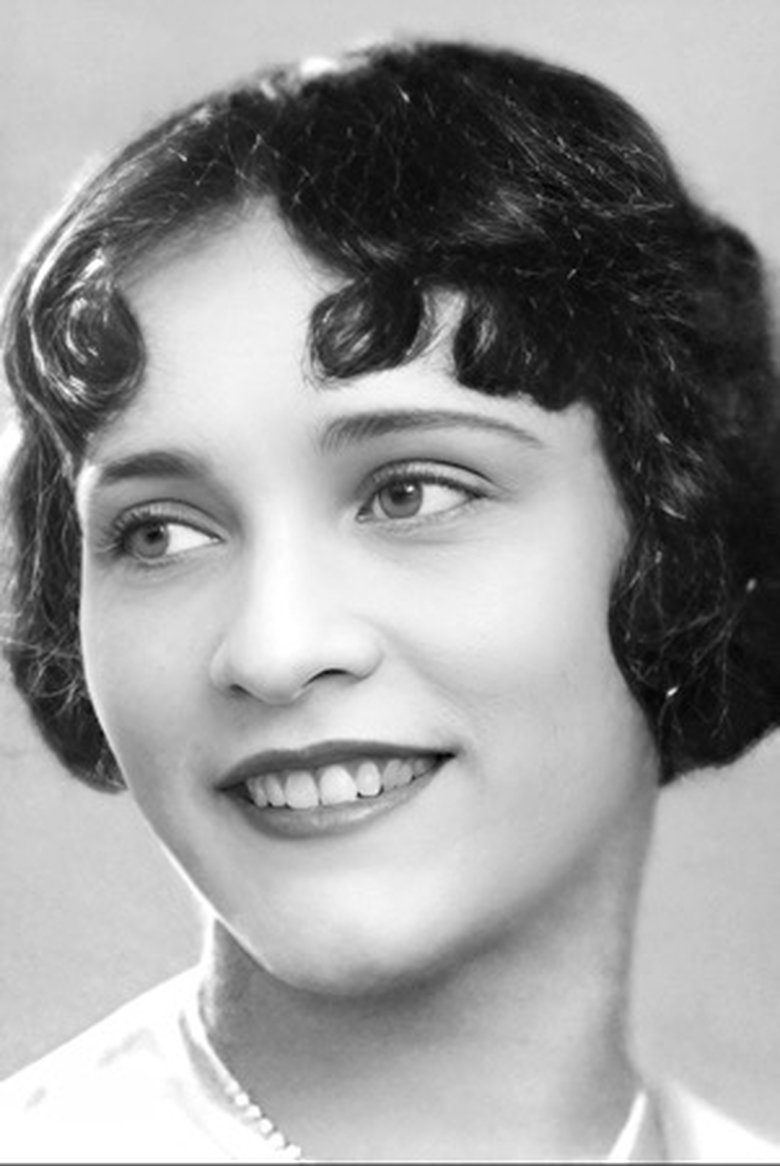 Portrait of Disa Gillis