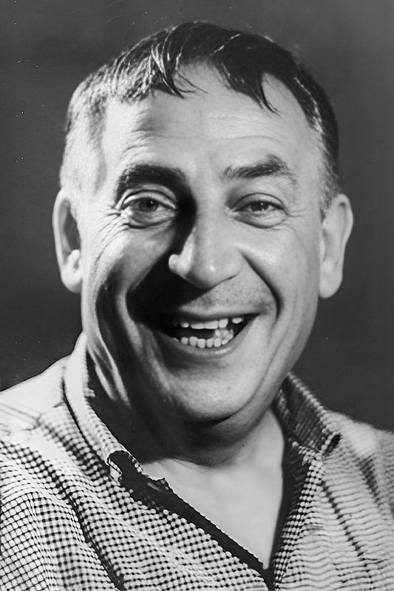 Portrait of Avni Dilligil