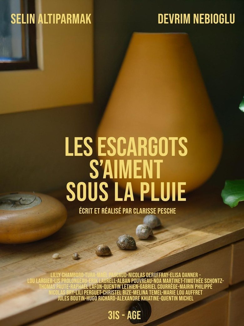 Poster of Snails love each other under the rain
