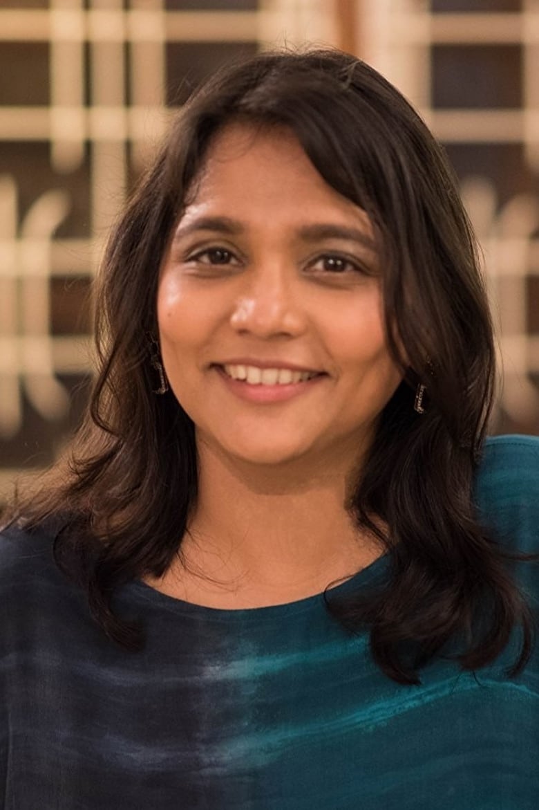 Portrait of Vinodhini Vaidyanathan