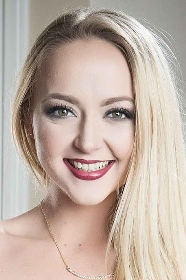 Portrait of Iris Rose