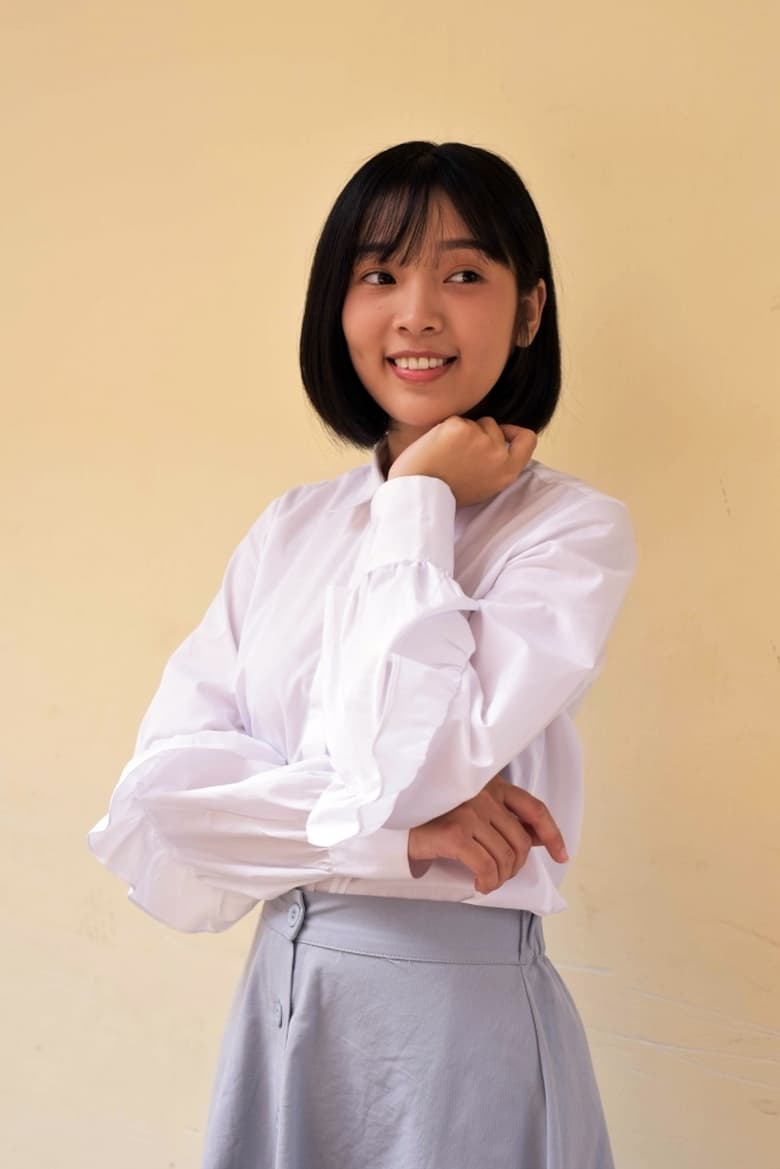 Portrait of Thùy Linh