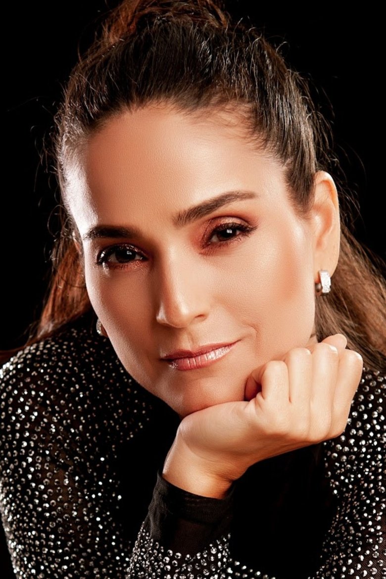 Portrait of Juliana Posso