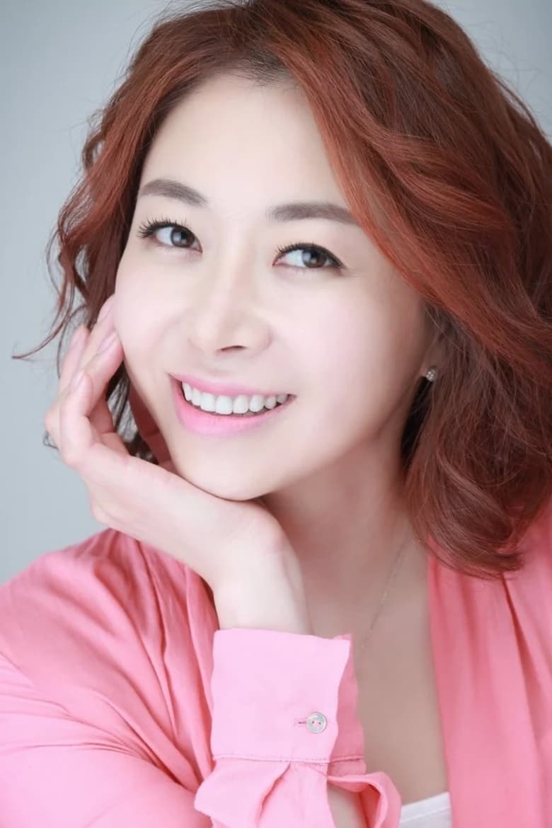 Portrait of Hwang Hyo-eun