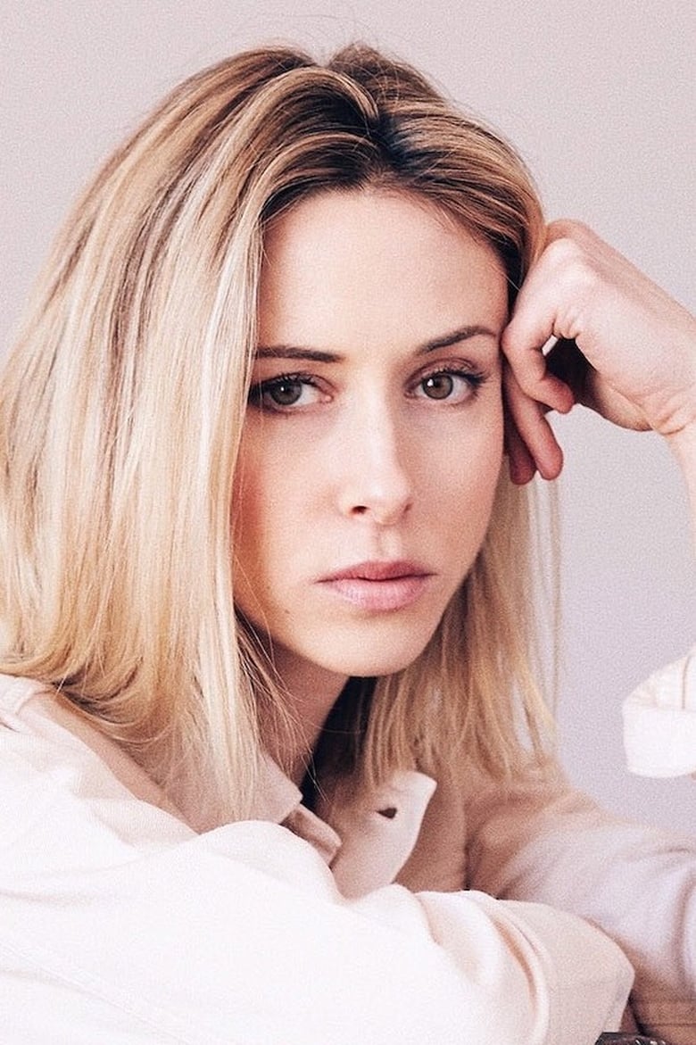 Portrait of Gillian Zinser