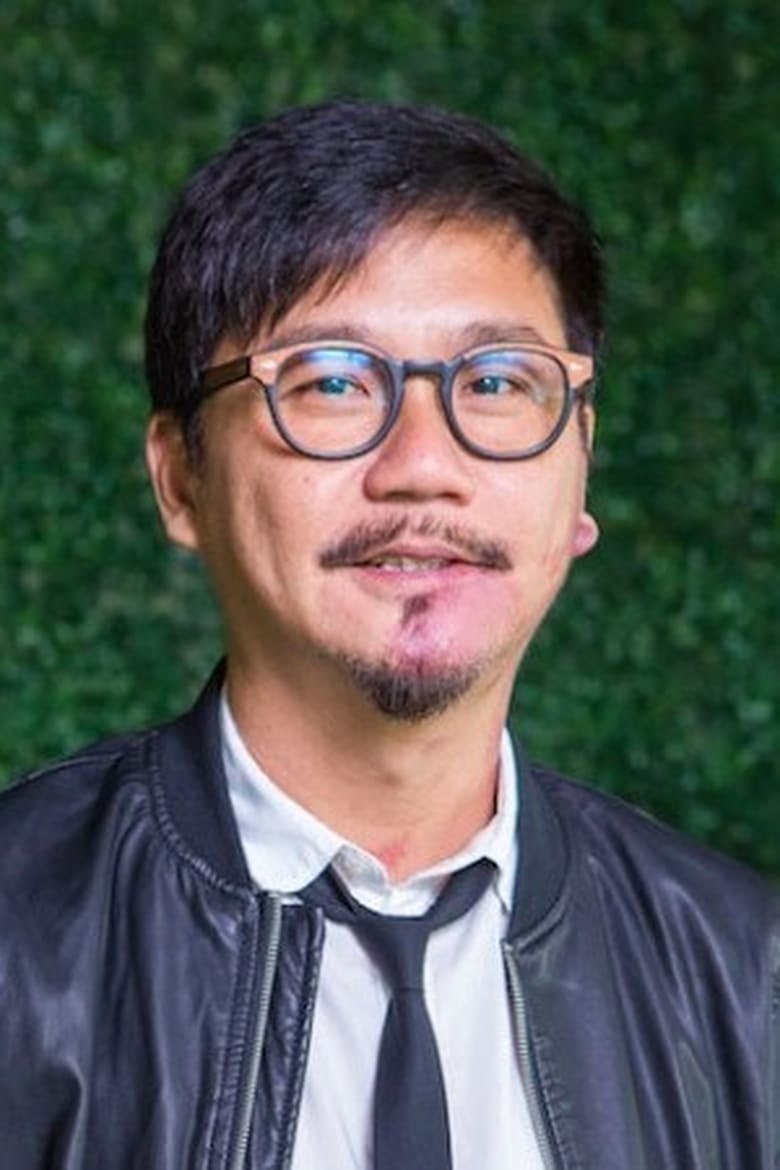 Portrait of Sam Loh