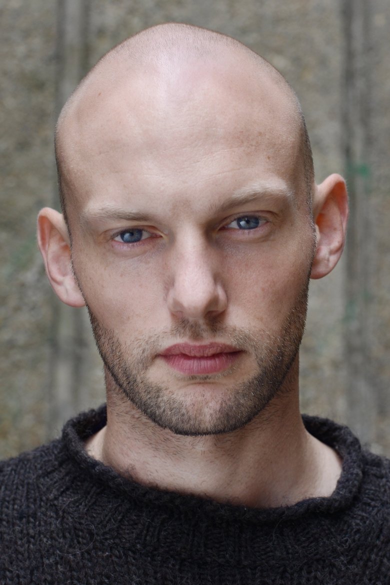 Portrait of Gareth Kennerley
