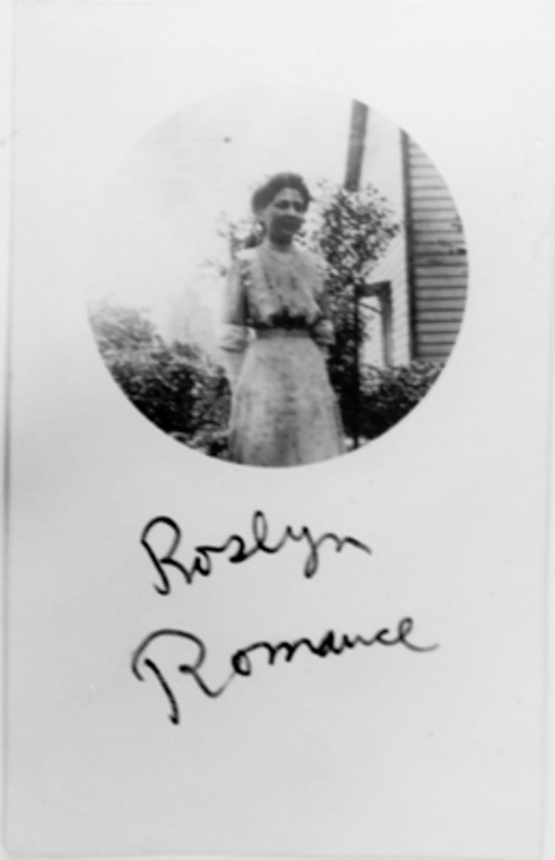 Poster of Roslyn Romance