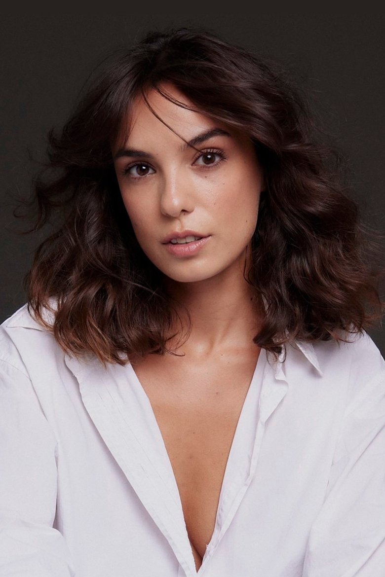 Portrait of Lara Véliz