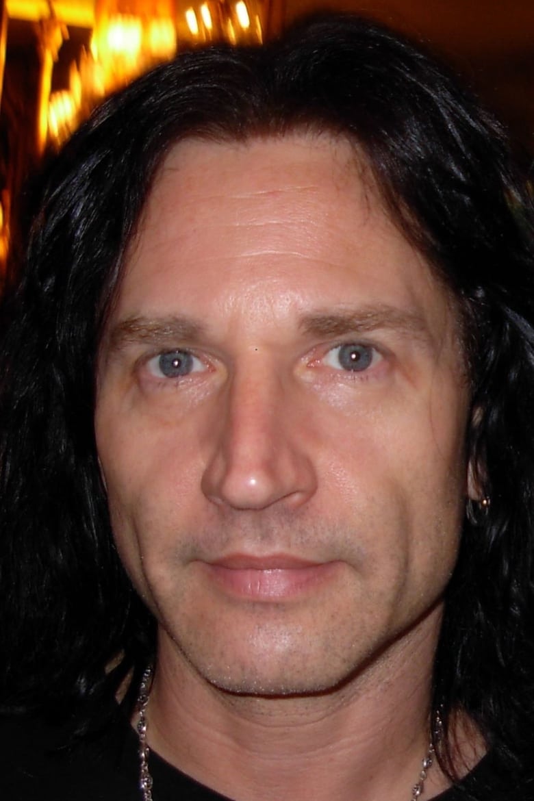 Portrait of Eric Singer