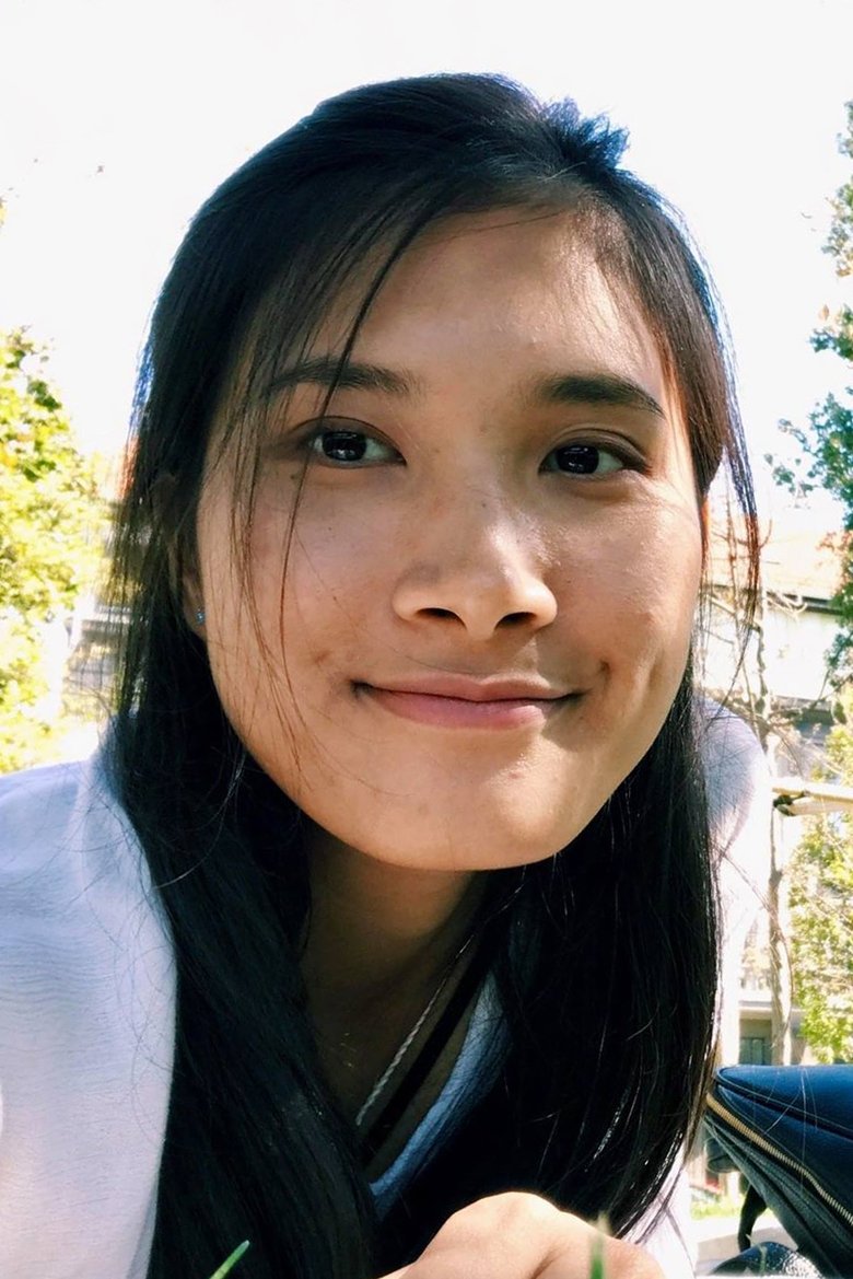 Portrait of Linh Do Thuy