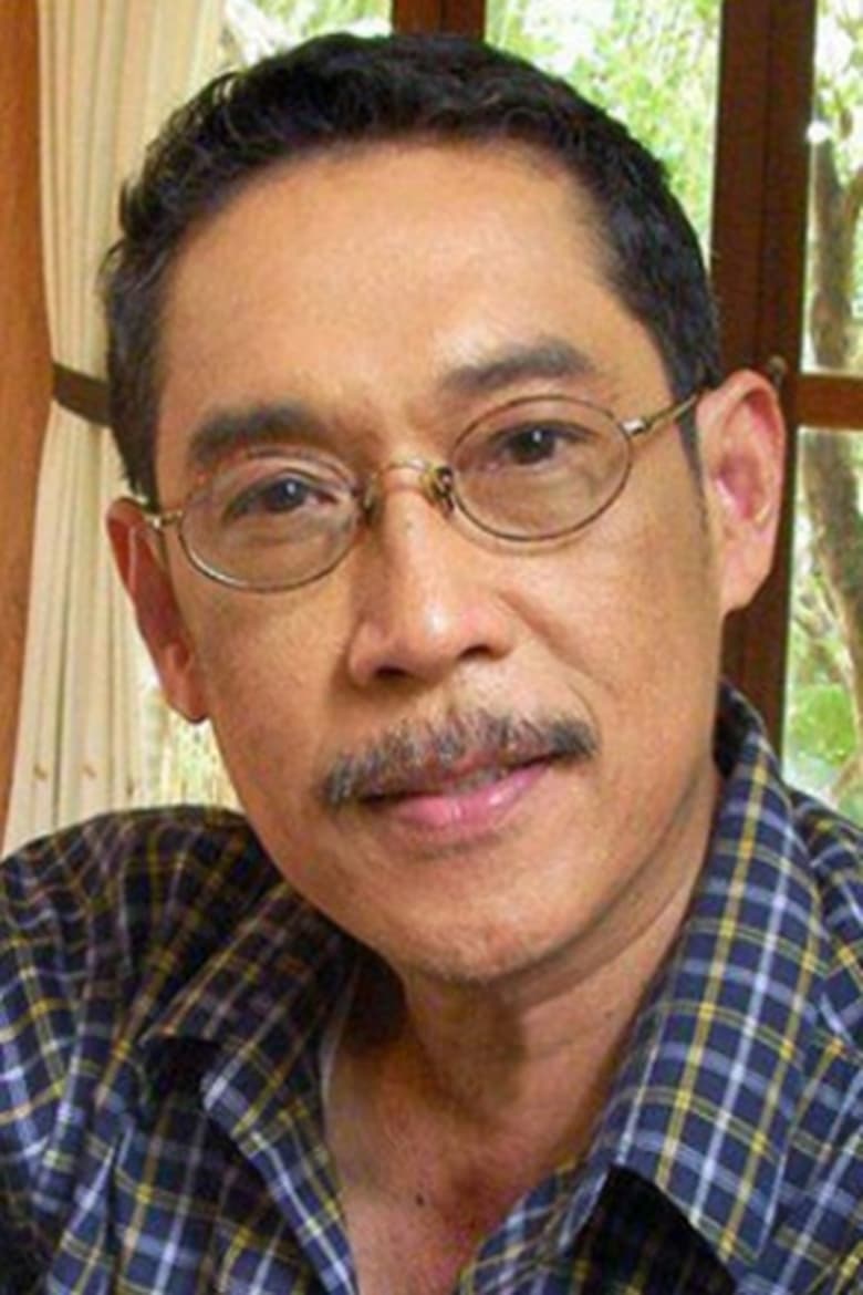 Portrait of Surasak Chaiat