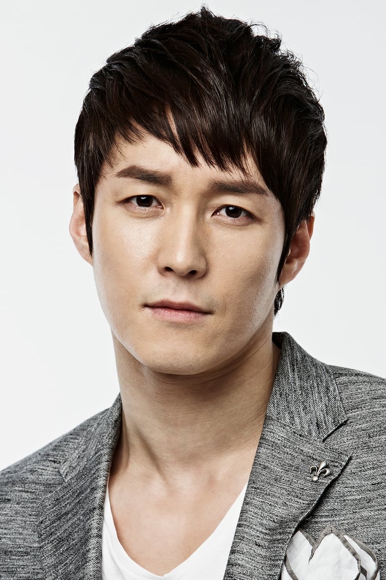 Portrait of Shim Hyung-tak