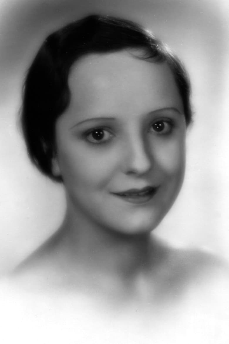 Portrait of Lotti Loder