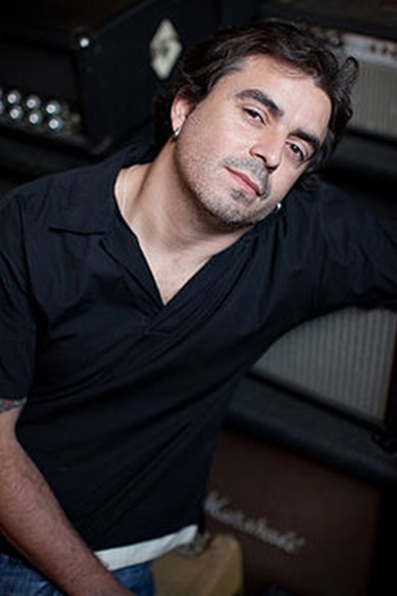 Portrait of Rogerio Vaz